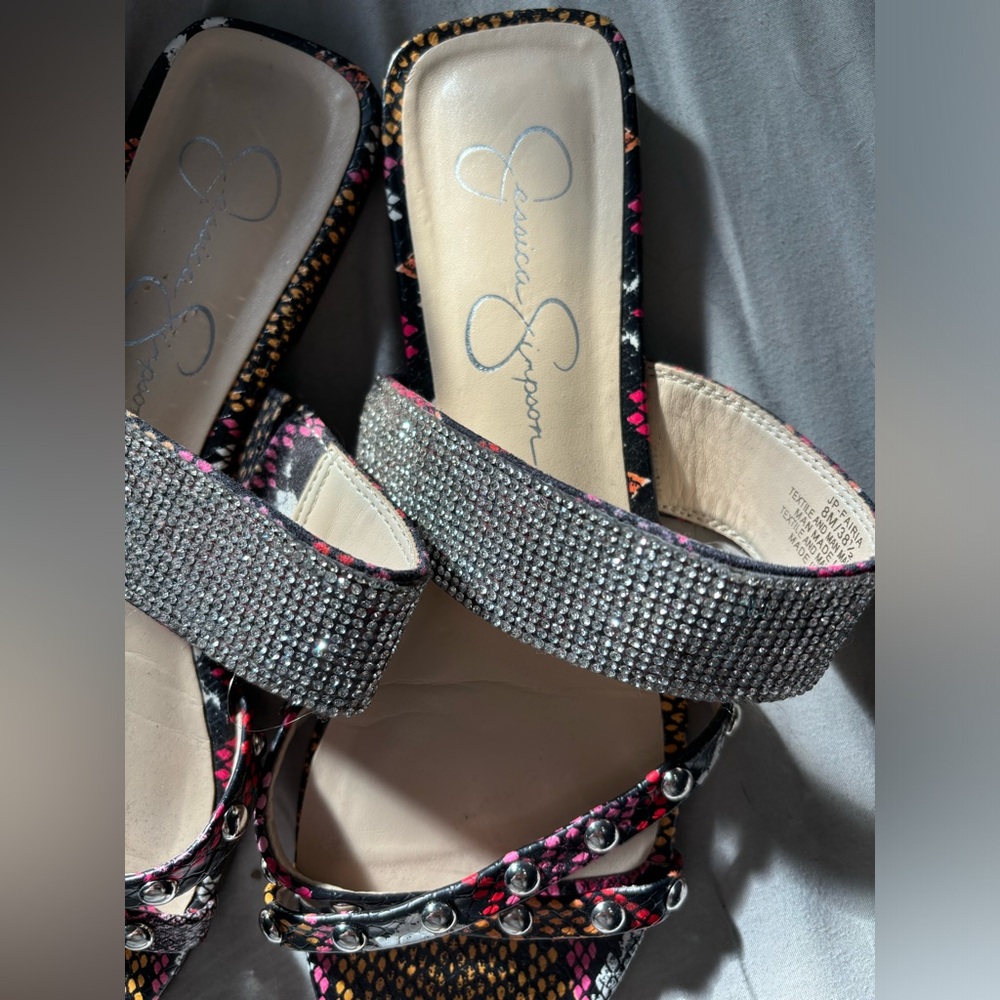 Jessica Simpson flat sandals - Picture 3 of 4